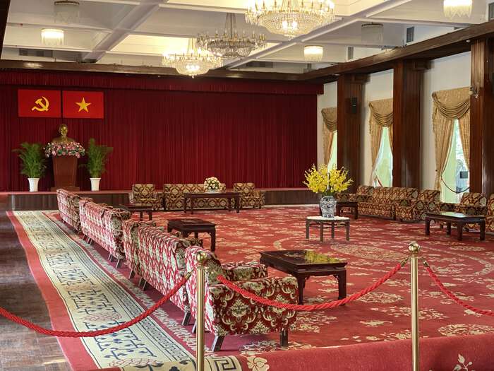 Red sitting room in the Independence Palace