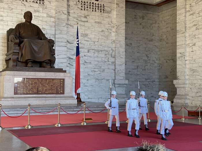 Changing of the guards at the Chiang Kai-Shek Memorial Hall